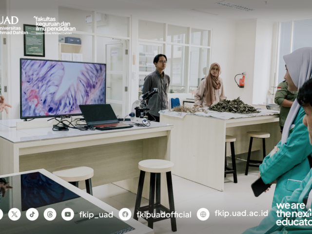SMA Muhammadiyah 3 Yk Terpukau Dengan Fasilitas Lab FKIP UAD