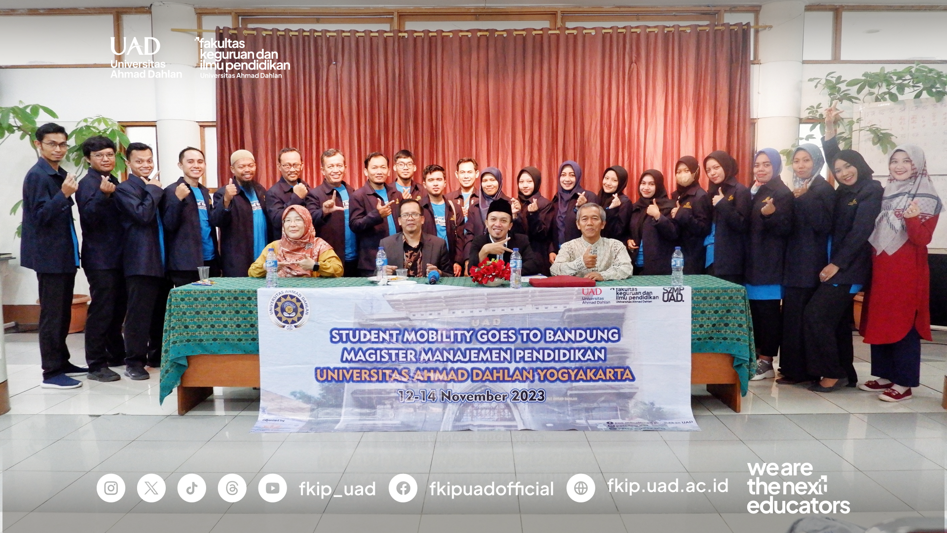 Mahasiswa S2 MP UAD Student Mobility ke Kota Bandung