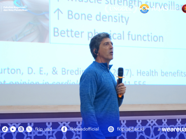 International Guest Bahas Manfaat Olahraga bagi Fungsi Otak pada Peneguhan Komitmen #8 FKIP UAD
