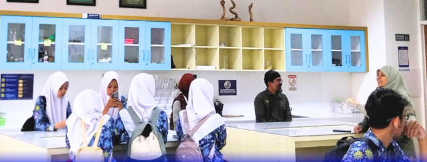 Dari Limbah ke Kompos Edukasi UAD untuk SMA Muhi 5 (4)
