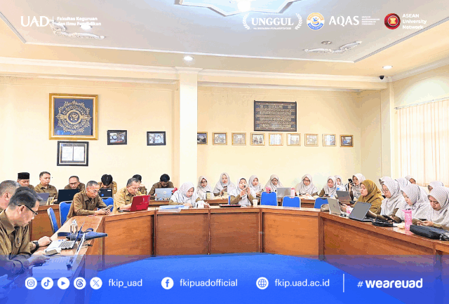 Dosen FKIP UAD Latih Guru SMA Muh Wonosobo Manfaatkan AI untuk Pembelajaran