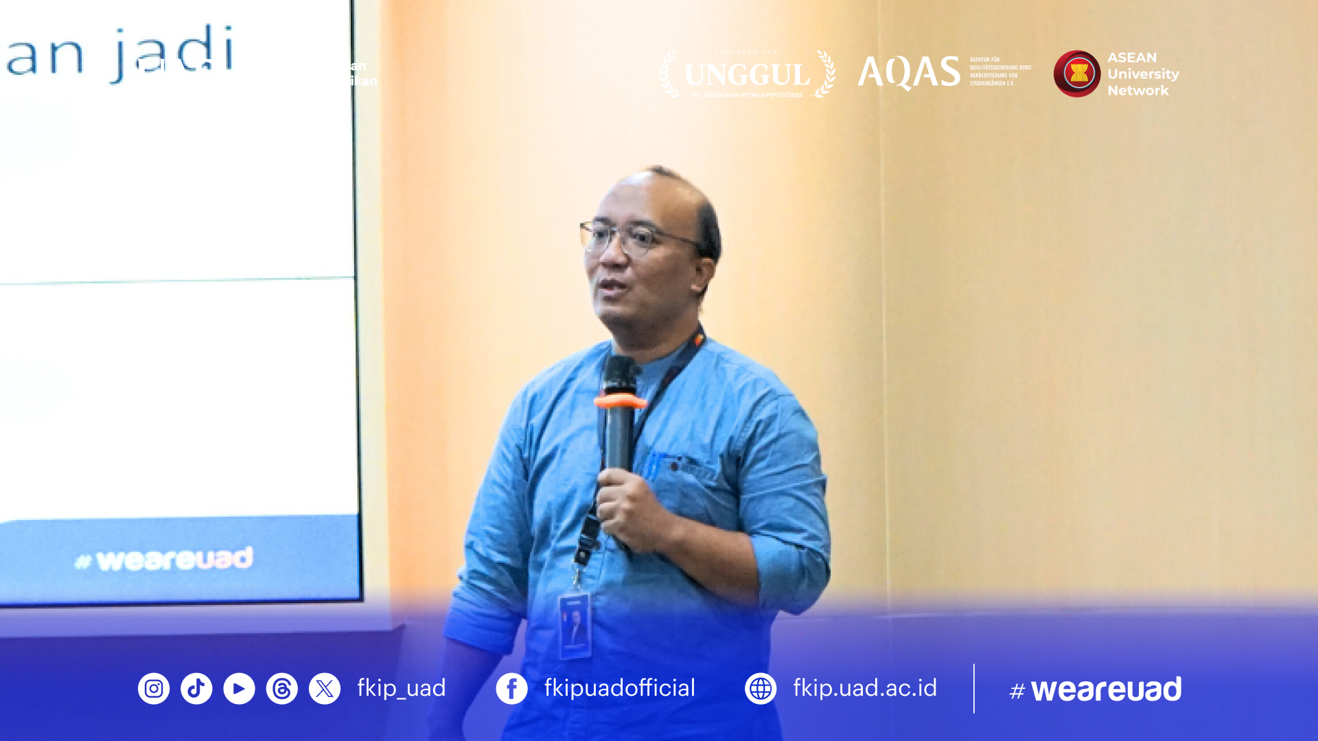 Dr. Dody Hartanto, M.Pd. menyampaikan materi Kesehatan Mental Mahasiswa