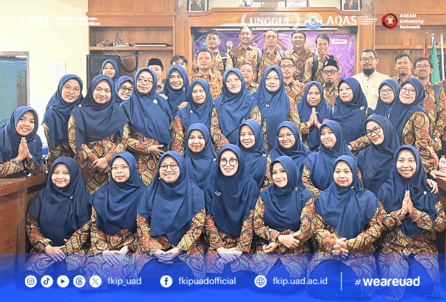 Laboran UAD Latih Guru SMA Muh Wonosobo Kembangkan E-Modul Interaktif