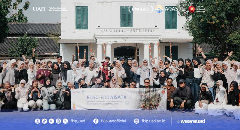Mahasiswa PPG FKIP UAD Belajar dari Ruang Publik dan Budaya Kota Solo