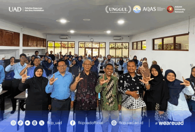 PBSI FKIP UAD dan MGMP Sleman Perkuat Kompetensi Guru