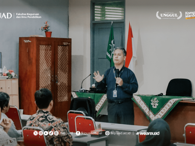 Kiat Public Speaking untuk Guru dari Pakar FKIP UAD