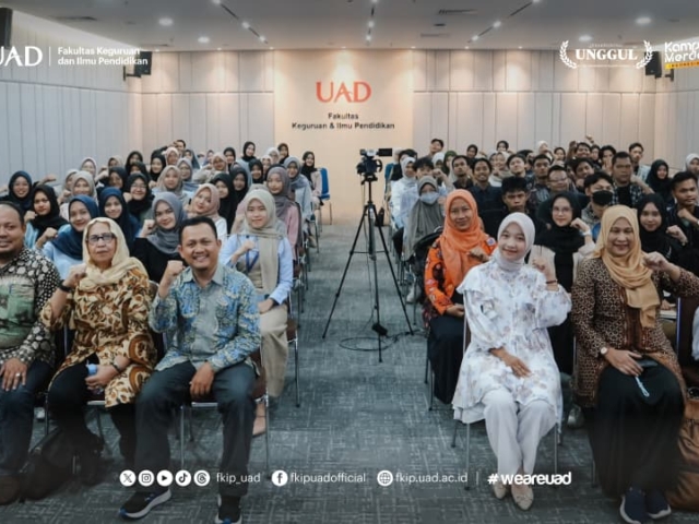 Public Lecture PBI UAD Bersama Dr. Itje Chodidjah, M.A.