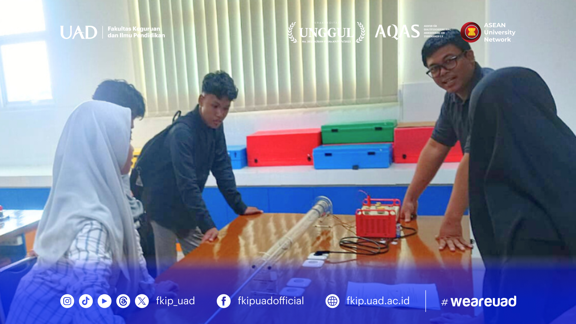 UAD Latih Siswa SMA Muh Al Mujahidin Siapkan Olimpiade Sains